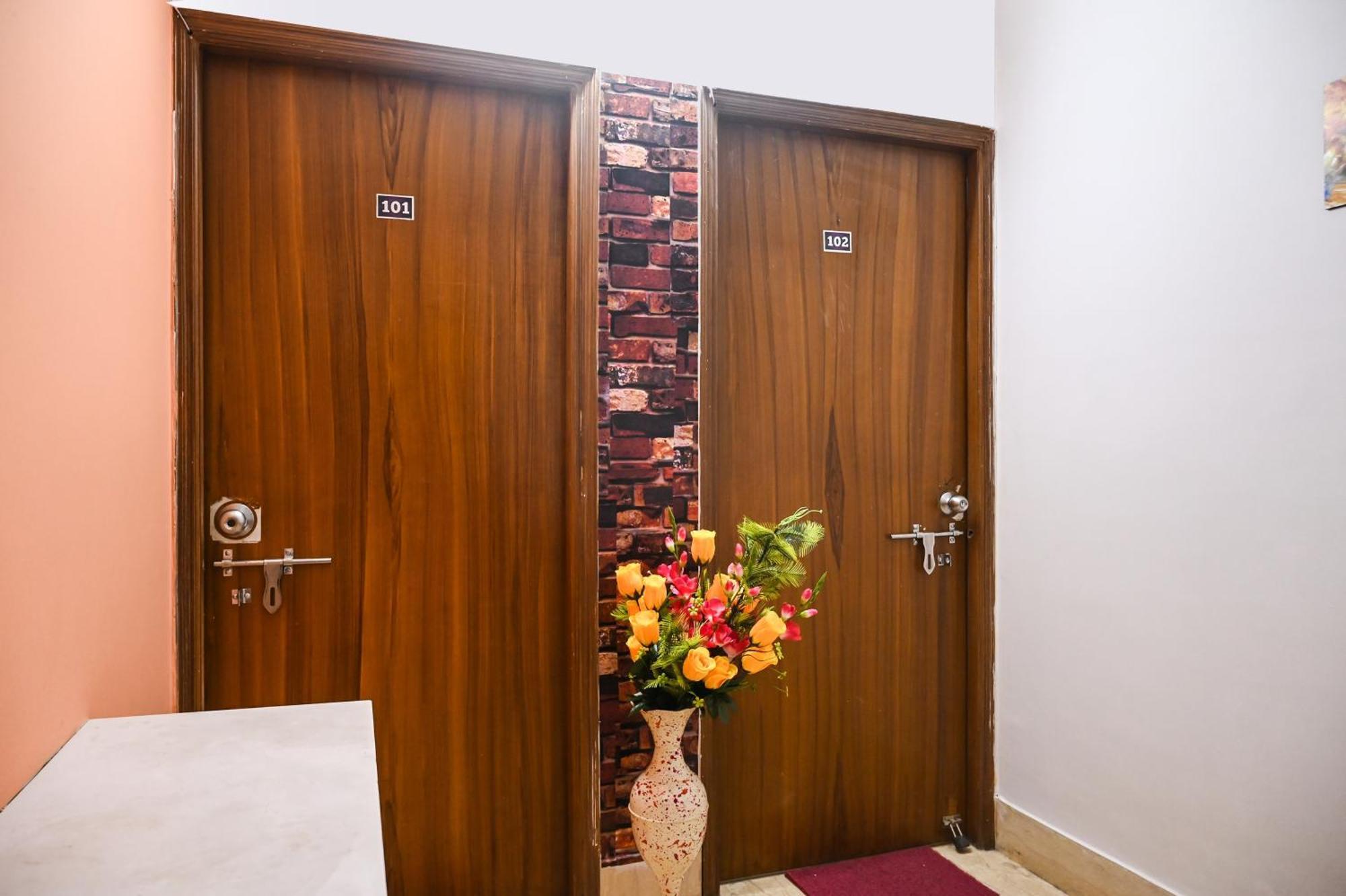 Hotel O Shraddha Residency 2 Калькутта Экстерьер фото